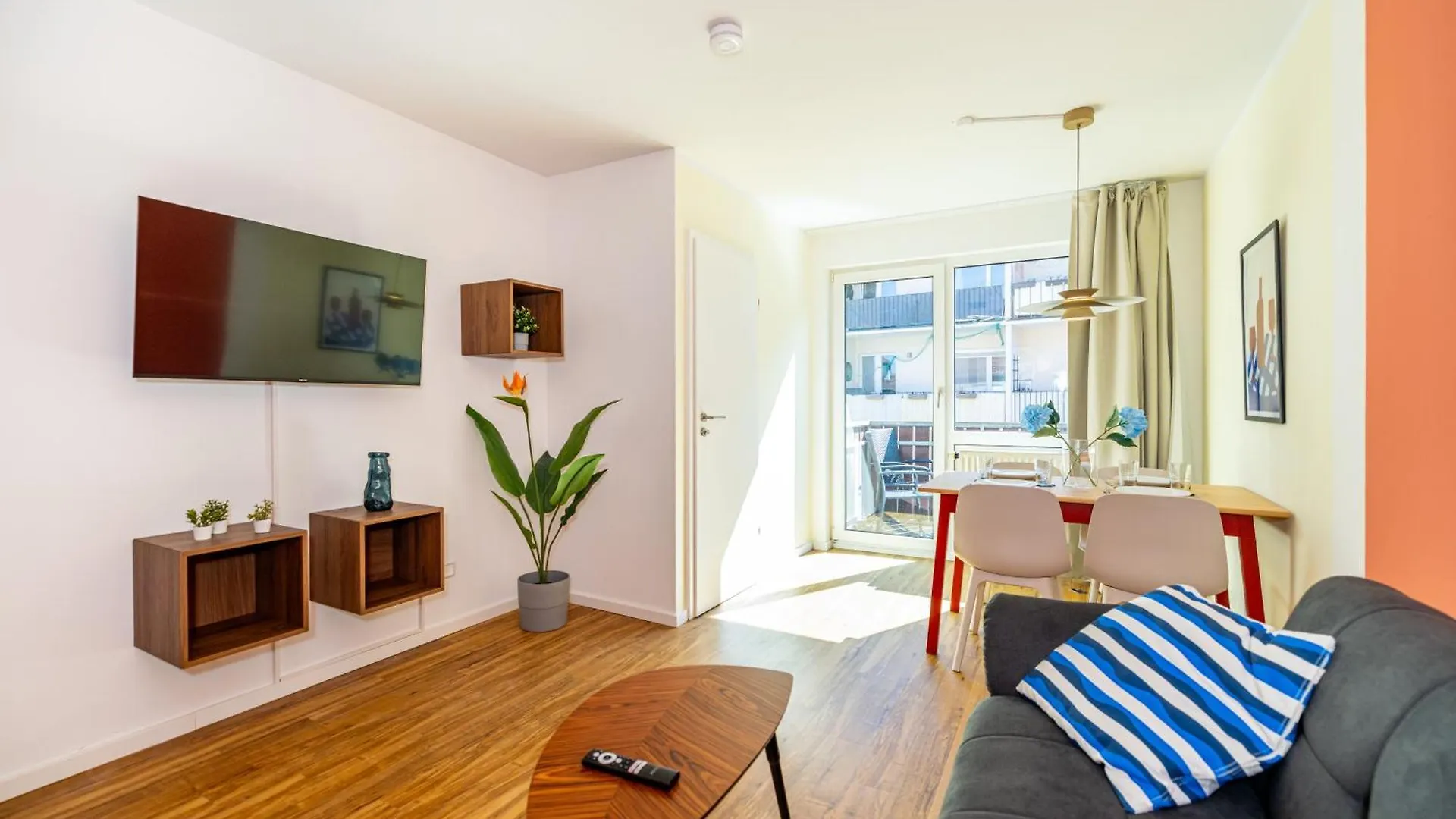 Zentral Wohnen Mit Stellplatz Und Balkon - Nahe Main Und Innenstadt Würzburg