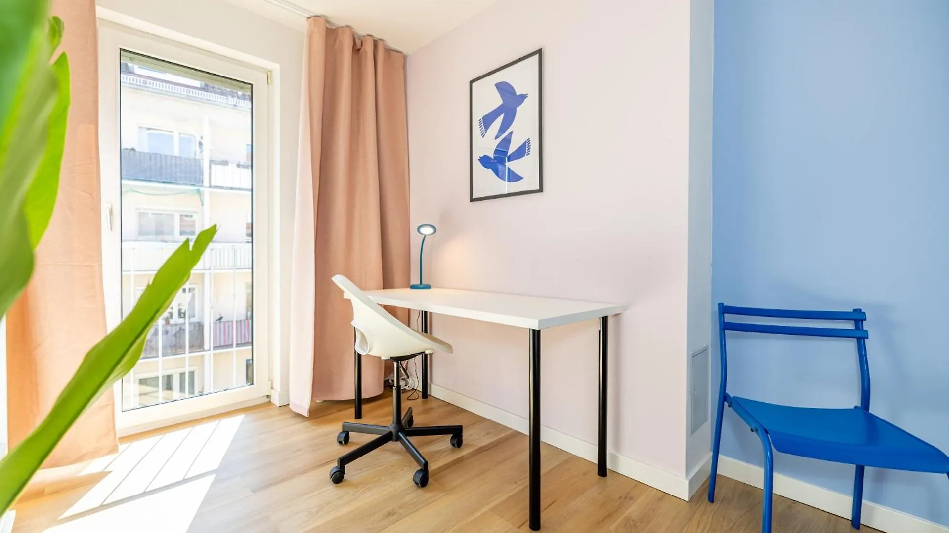 Zentral Wohnen Mit Stellplatz Und Balkon - Nahe Main Und Innenstadt Würzburg 0*,  Duitsland